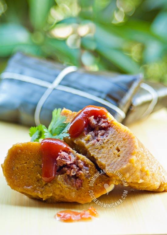 Pasteles en Hoja Recipe (Dominican Plantain & Beef Pockets)