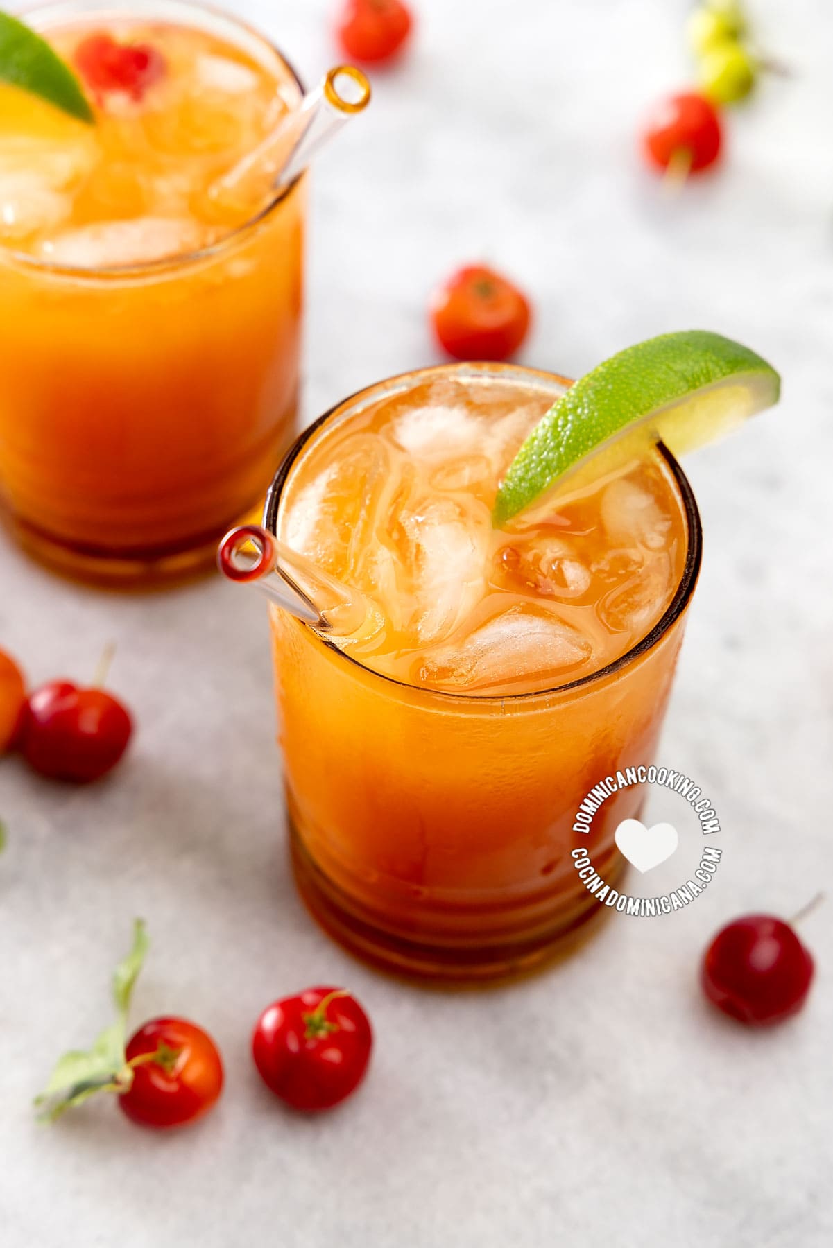 Acerola cocktail (bebida de cereza dominicana).