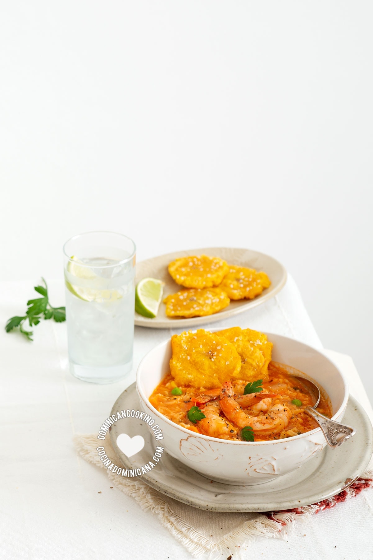 Asopao de camarones (shrimp and rice pottage).