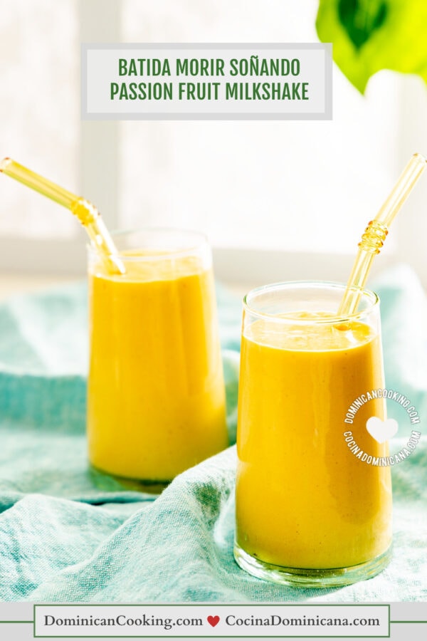 Batida morir soñando de chinola (passionfruit milkshake).