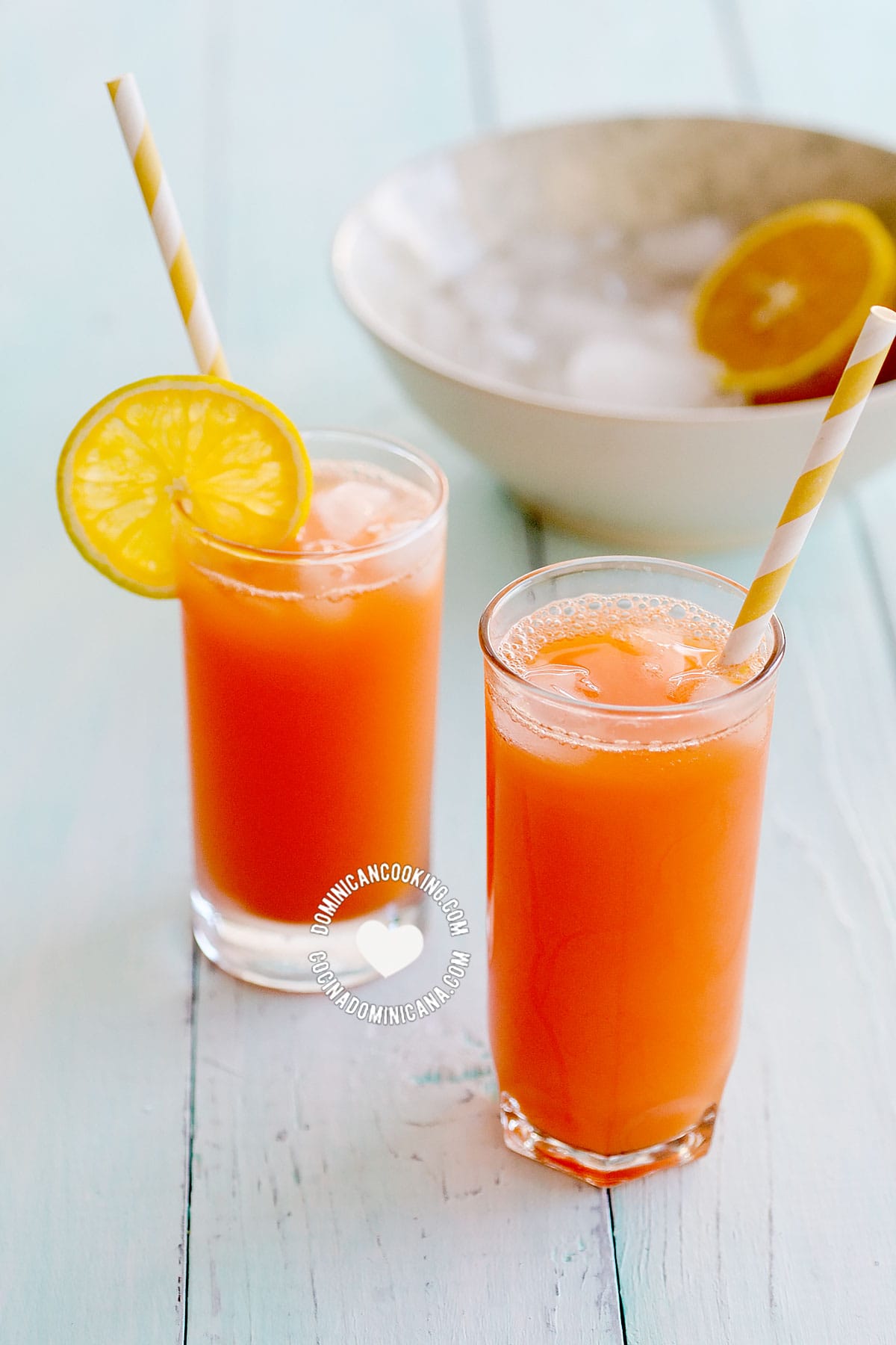 Jugo de Zanahoria y Naranja (Carrot and Orange Juice)