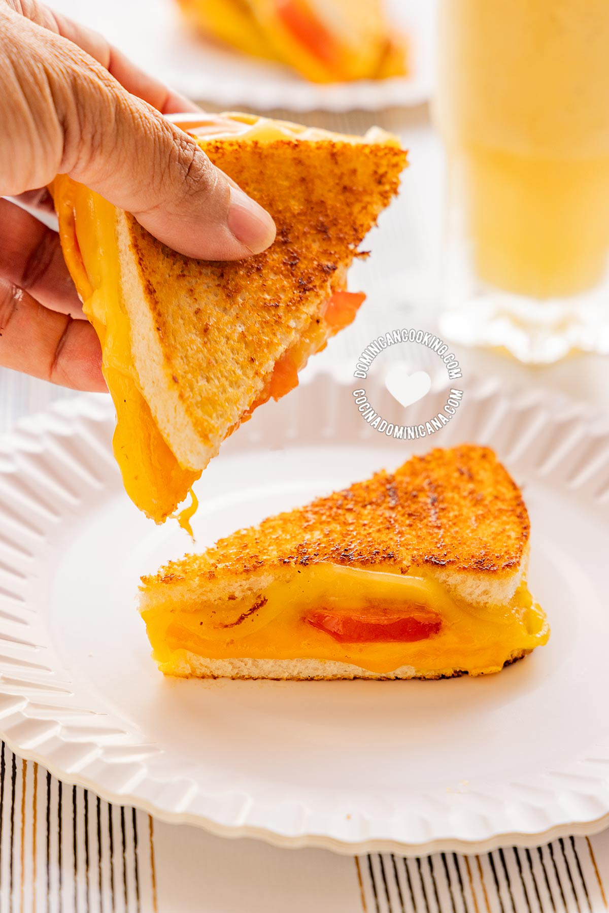 Sandwich derretido de queso dominicano.
