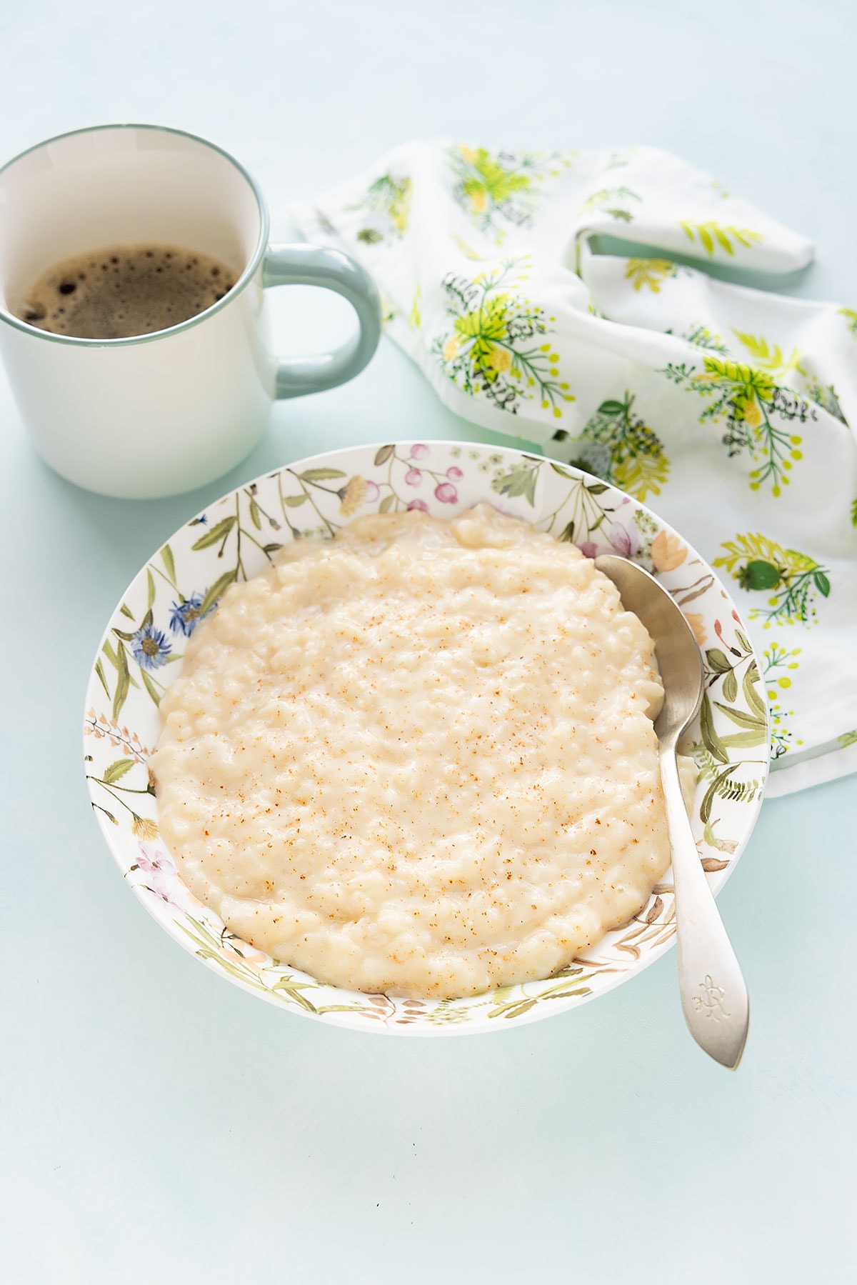 Arroz con leche salado (savory, sugar-free rice porridge).