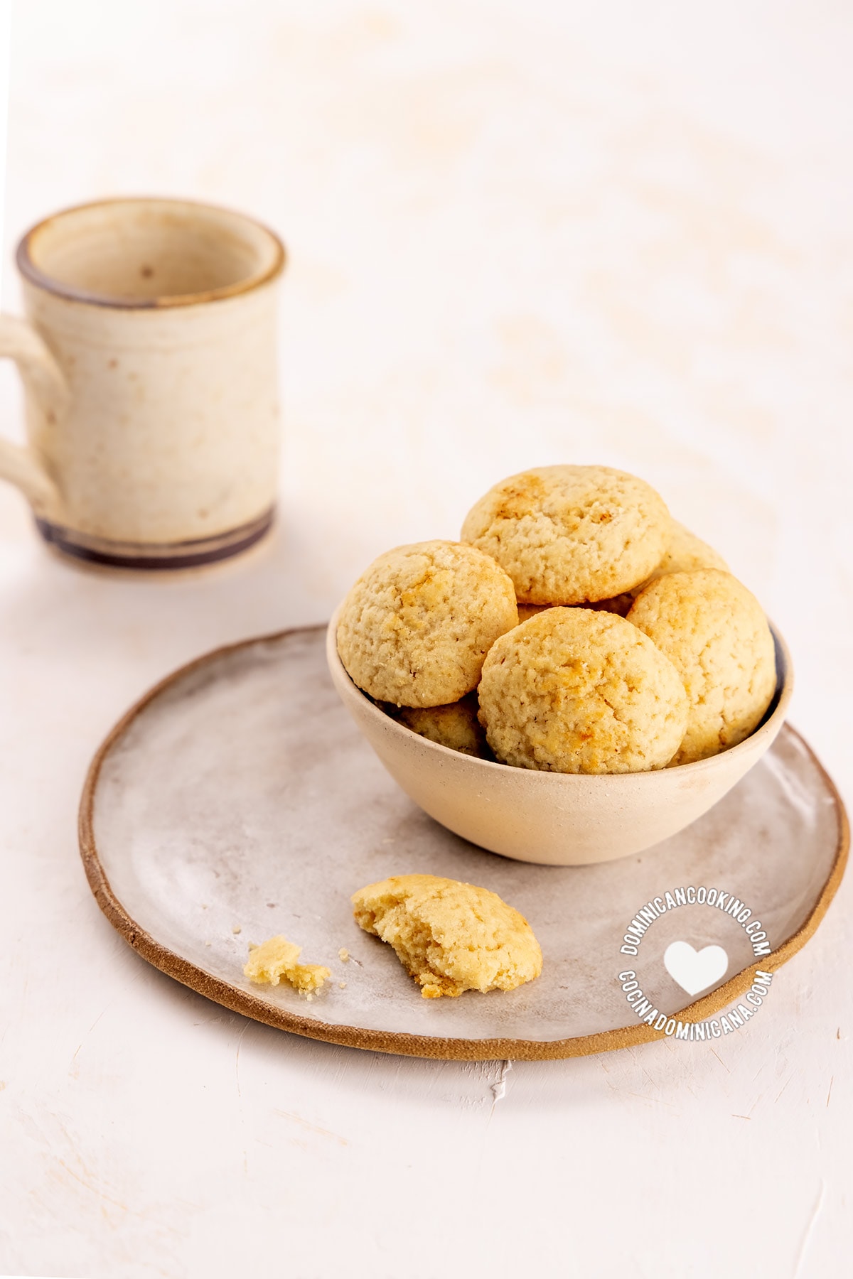Mantecaditos (Butter Cookies)