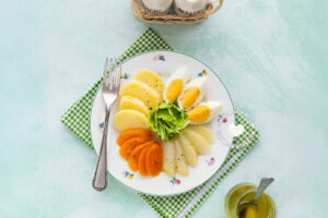 Ensalada hervida (boiled salad).