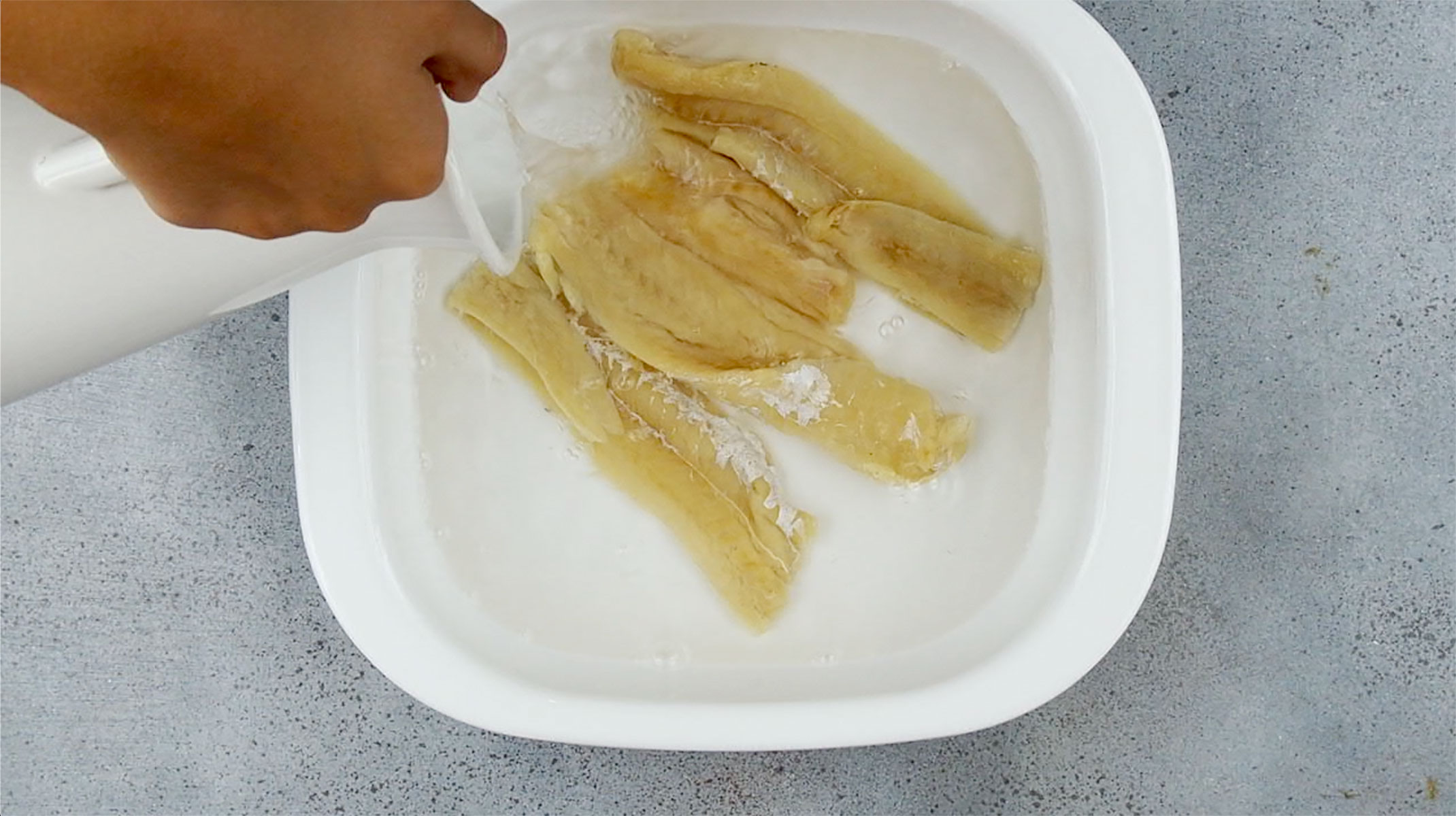 Soaking codfish in water