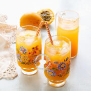 Passionfruit juice (jugo de chinola / maracuya).