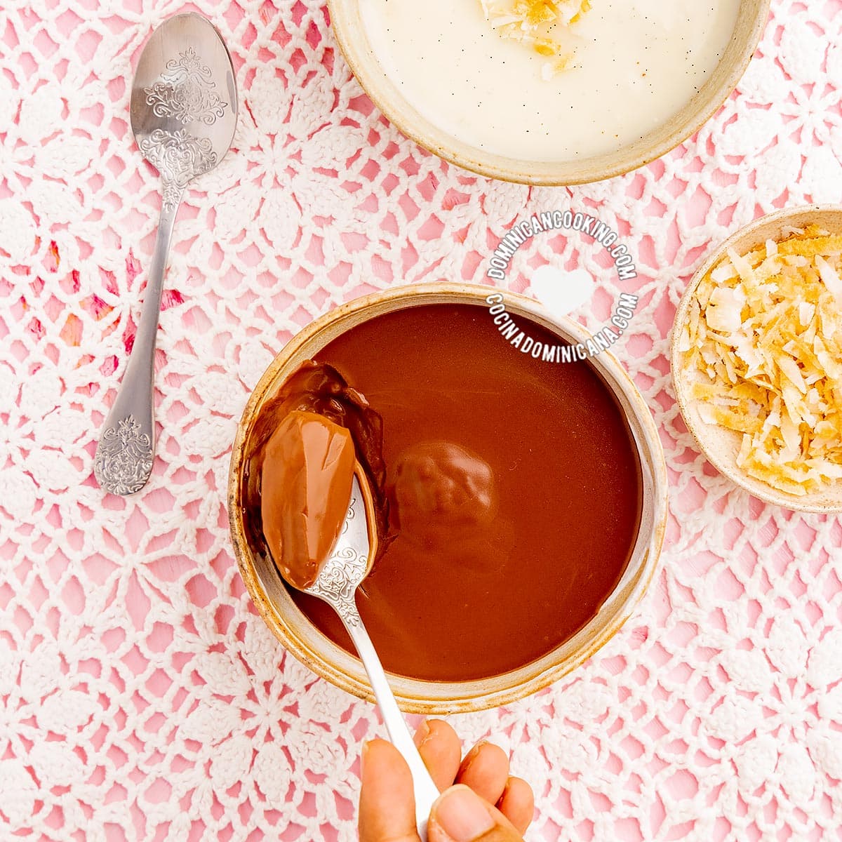 Vanilla and Chocolate Maicena Pudding