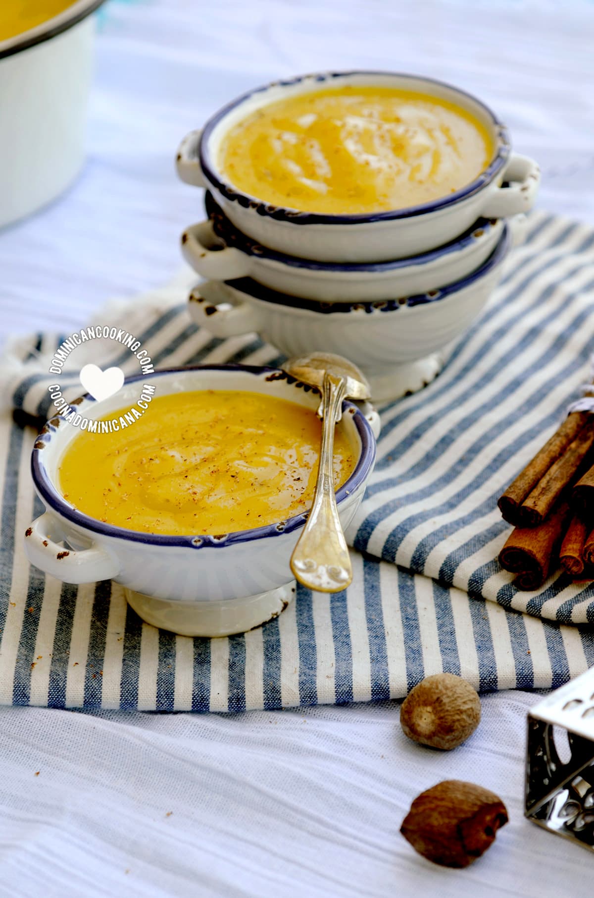 Majarete Video + recipe of a creamy, delightful corn pudding