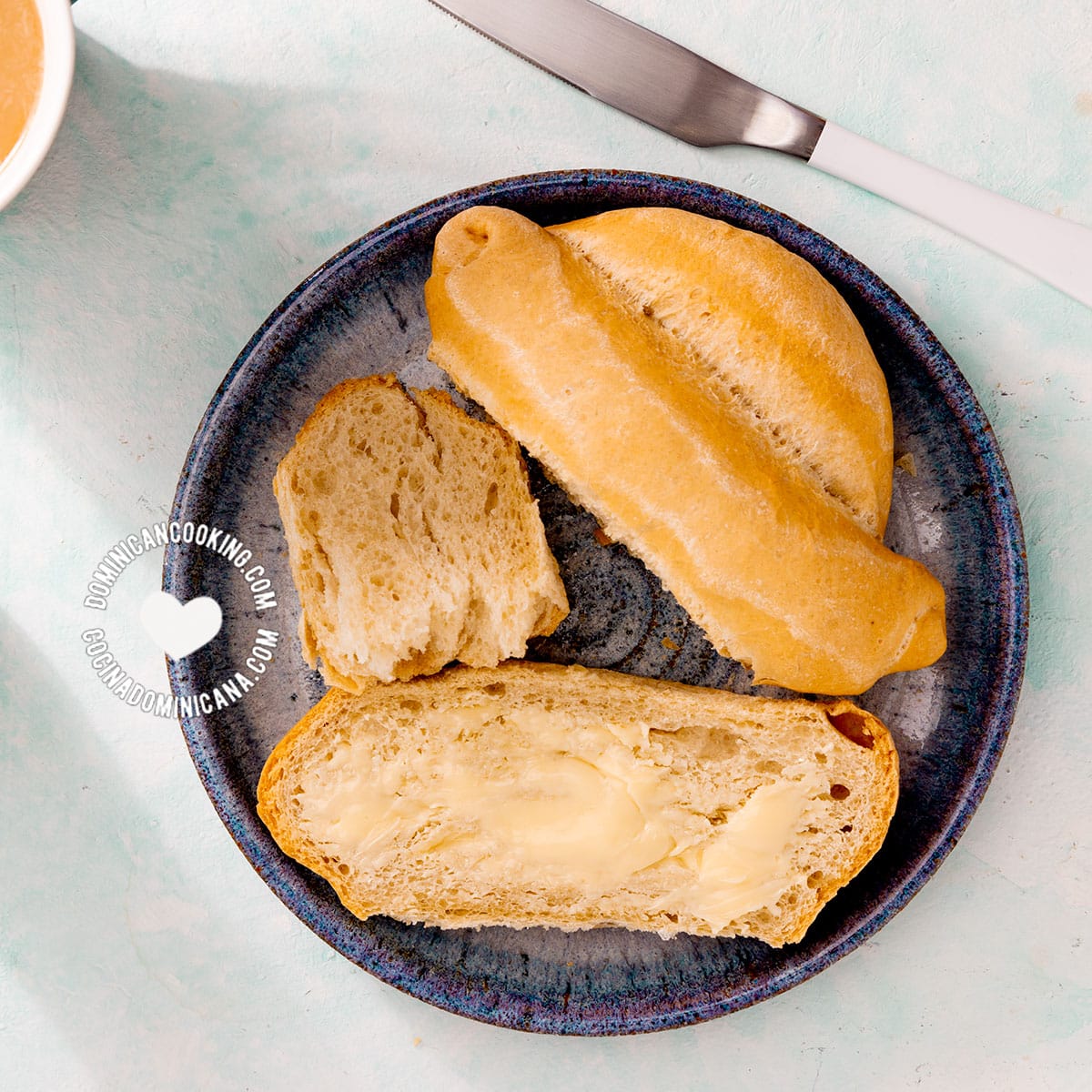 Pan de agua (breakfast rolls).