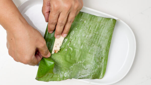 Panecicos [Video+Recipe] Cassava and Pork Crackling Rolls