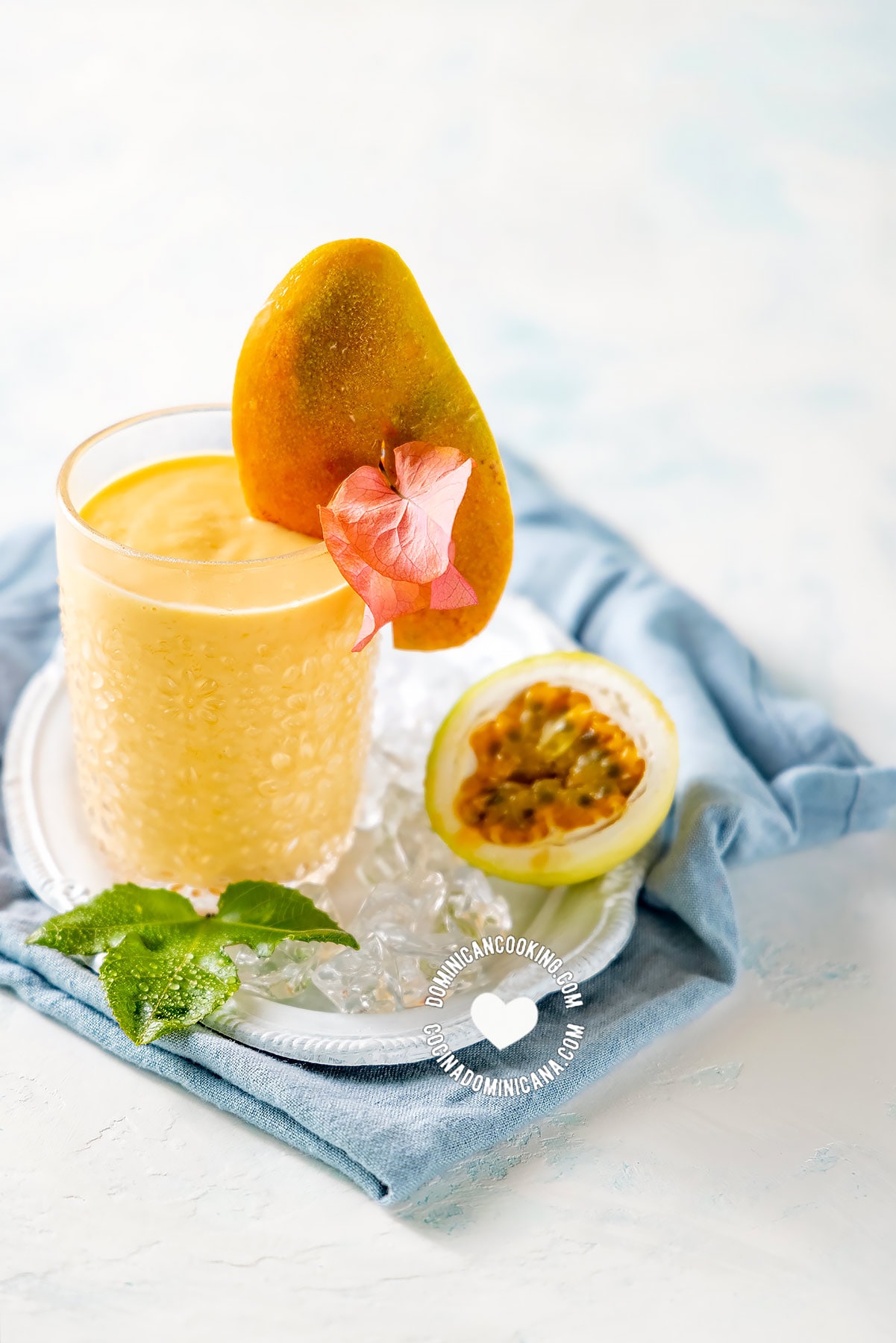 Mango and Passionfruit Smoothie and Cocktail