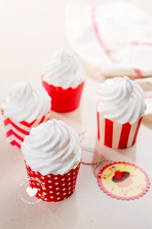 Suspiro [Video+Recipe] Meringue Icing for Dominican Cake