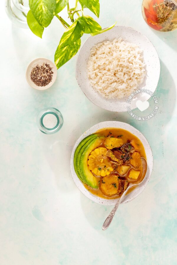 Vegetarian and vegan sancocho with rice and avocado